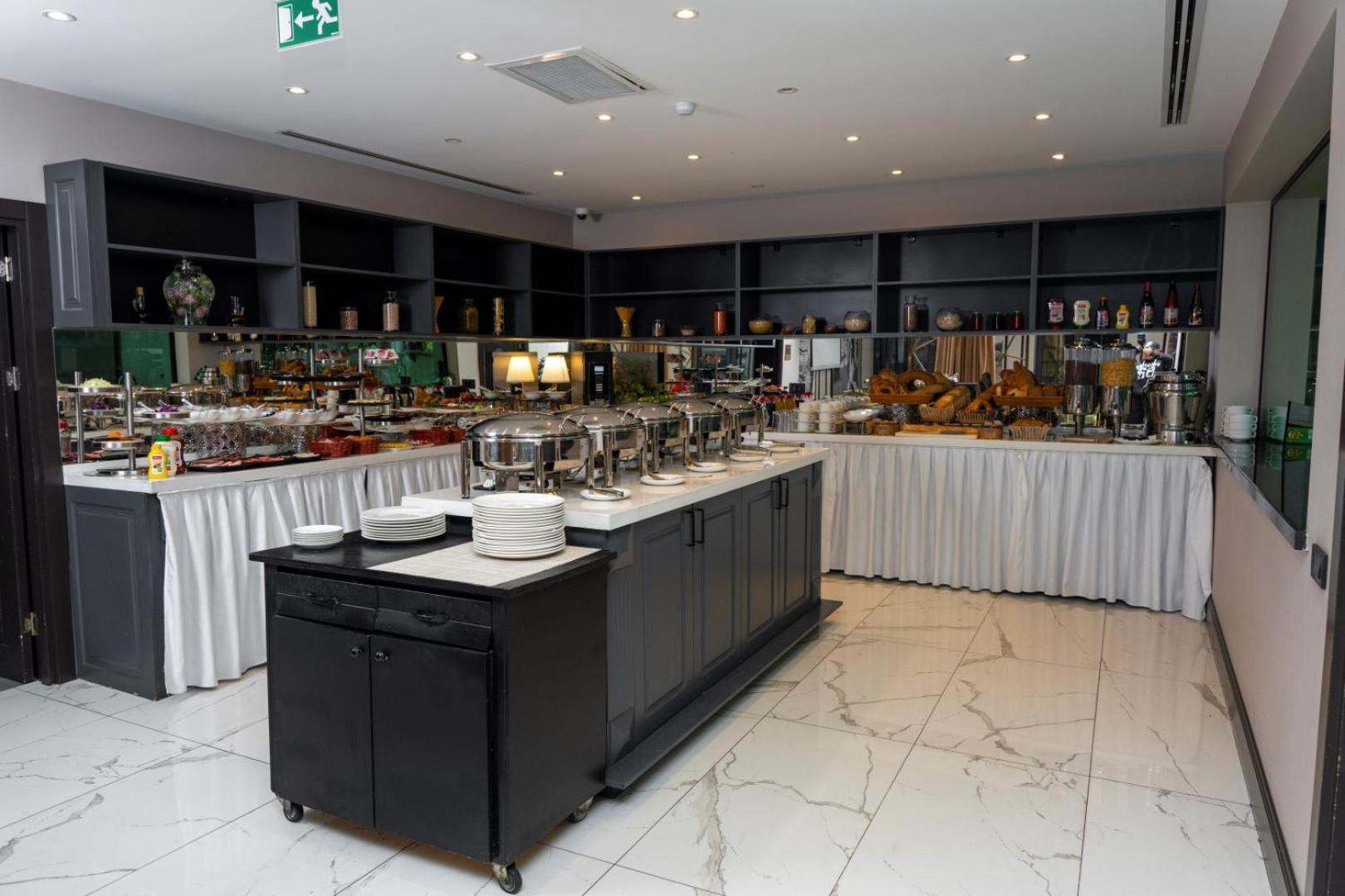 Port Rivoli Hotel Baku Eksteriør billede
