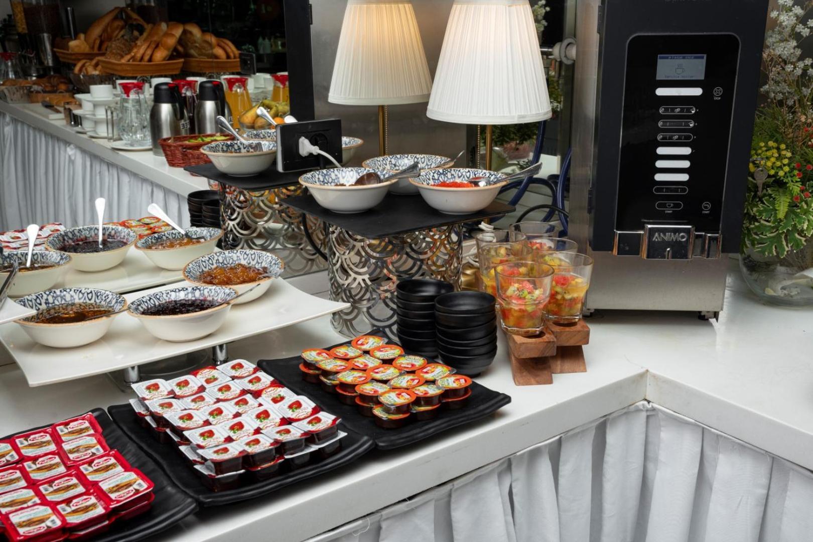 Port Rivoli Hotel Baku Eksteriør billede