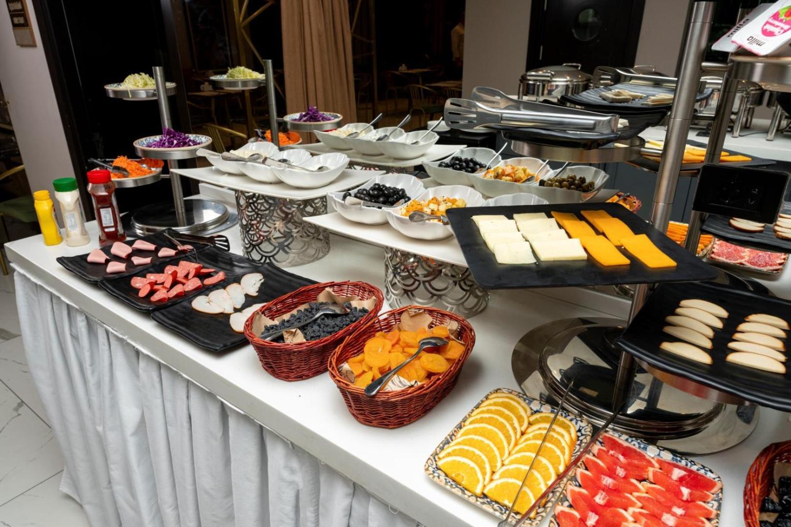 Port Rivoli Hotel Baku Eksteriør billede
